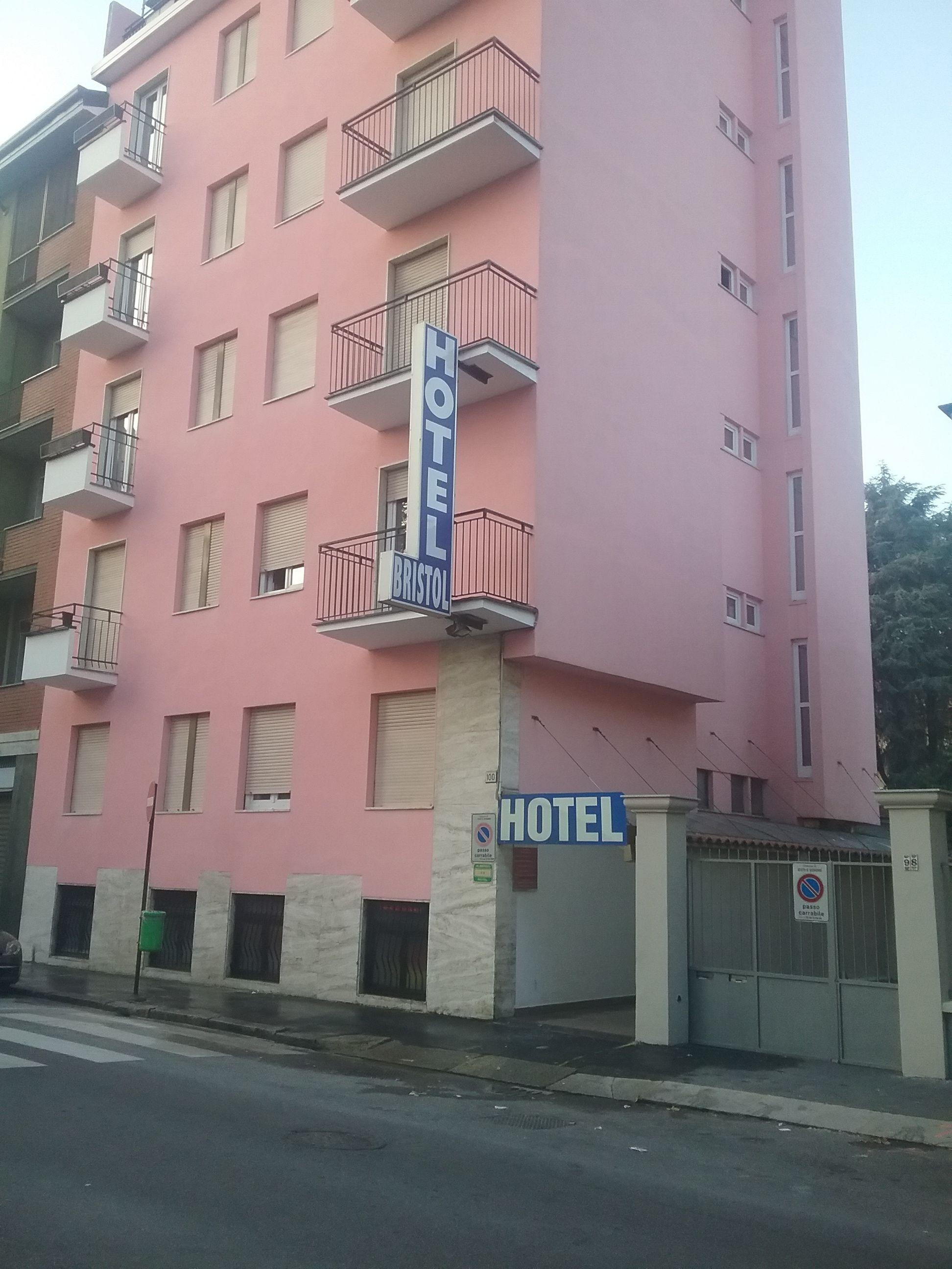 6 Hotel con Accesso Aeroporto Vicino Via della Spiga
